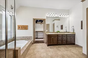 28211 Rippling Brook Ln, Fulshear, TX 77441 - Photo 19