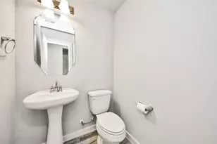 1577 Elm Ct, Angleton, TX 77515 - Photo 33