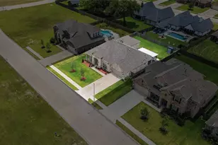 1577 Elm Ct, Angleton, TX 77515 - Photo 39
