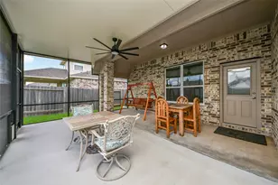 1577 Elm Ct, Angleton, TX 77515 - Photo 35