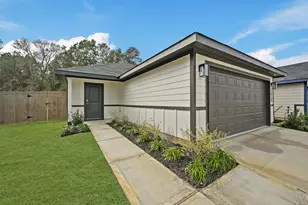 24142 Chirp St, Splendora, TX 77372 - Photo 3