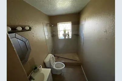 12010 Flushing Meadows Drive, Houston, TX 77089 - Photo 5