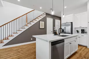2710 Noble St, Houston, TX 77026 - Photo 7