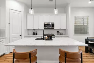 2710 Noble St, Houston, TX 77026 - Photo 11