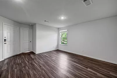 317 Gans Street #B, Houston, TX 77029 - Photo 3