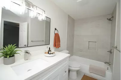 2515 Yoakum Boulevard #11, Houston, TX 77006 - Photo 15