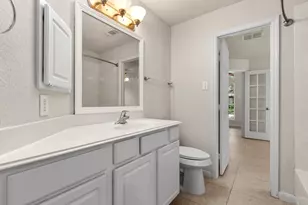 7710 Trail Hollow, Missouri City, TX 77459 - Photo 9