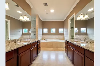 4042 Bellefontaine St, Houston, TX 77025 - Photo 29