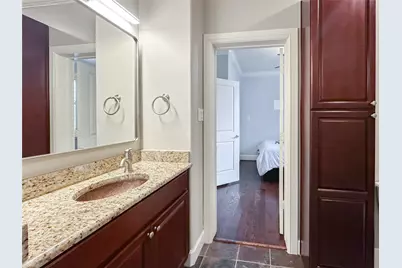 4042 Bellefontaine St, Houston, TX 77025 - Photo 9