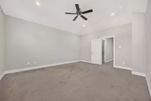 8802 Hollister Pine Ct, Houston, TX 77080 - Photo 41