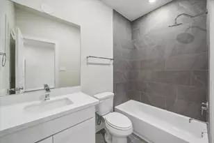 6330 Paddington Bnd Dr, Houston, TX 77008 - Photo 19