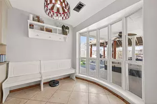 805 Camelot Ln, Friendswood, TX 77546 - Photo 13