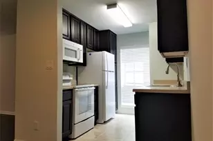 1860 White Oak Dr, Houston, TX 77009 - Photo 5