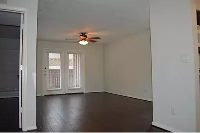 1860 White Oak Drive #237, Houston, TX 77009 - Photo 11