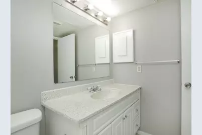2100 Wilcrest Drive #127, Houston, TX 77042 - Photo 33