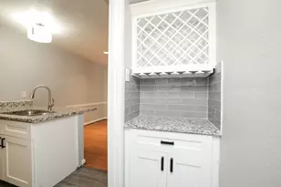 2100 Wilcrest Dr, Houston, TX 77042 - Photo 15