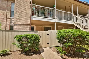 2100 Wilcrest Dr, Houston, TX 77042 - Photo 3