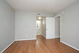 2100 Wilcrest Dr, Houston, TX 77042 - Photo 25