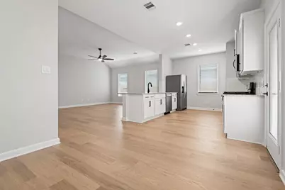 21567 Bluebonnet Bay Drive, Magnolia, TX 77354 - Photo 5