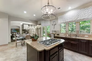 14 Dewlight Pl, The Woodlands, TX 77354 - Photo 11