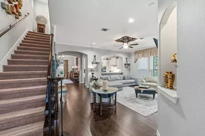 2813 Shadow Woods Court, Houston, TX 77043 - Photo 3