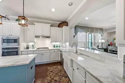 2813 Shadow Woods Court, Houston, TX 77043 - Photo 5