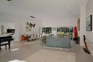 10 Norlund Way, The Woodlands, TX 77382 - Photo 5