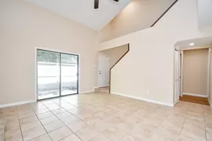 9536 Windswept Ln, Houston, TX 77063 - Photo 11