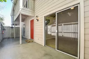 9536 Windswept Ln, Houston, TX 77063 - Photo 29