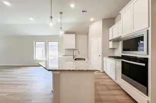 235 Navasota Narrows Wy, Conroe, TX 77304 - Photo 3
