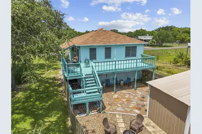 1617 Avenue J, Dickinson, TX 77539 - Photo 1