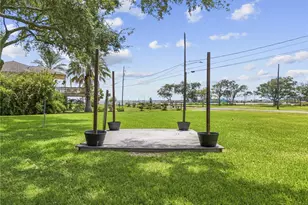 1617 Avenue J, Dickinson, TX 77539 - Photo 33