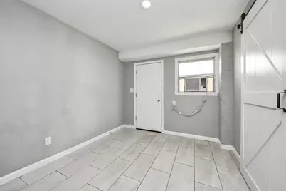 7919 Brays Street #D, Houston, TX 77012 - Photo 5