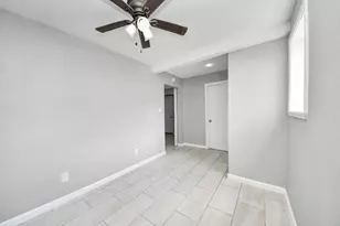 7919 Brays St, Houston, TX 77012 - Photo 17