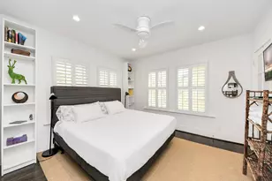 1214 Bartlett St, Houston, TX 77006 - Photo 7