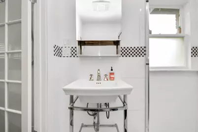 1214 Bartlett Street #16, Houston, TX 77006 - Photo 11