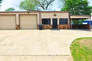 405 N Johnston St, Caldwell, TX 77836 - Photo 7