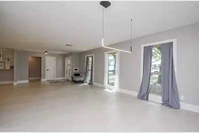 7618 Highmeadow Drive, Houston, TX 77063 - Photo 11