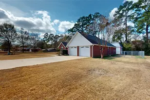 119 Oakdale Dr, Silsbee, TX 77656 - Photo 3