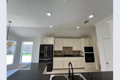 7506 Opal Hill Lane, Humble, TX 77396 - Photo 7