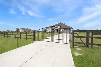 4119 Tankersley Circle, Rosharon, TX 77583 - Photo 3