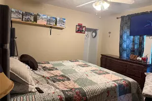 404 Clark Street N, Eagle Lake, TX 77434 - Photo 7