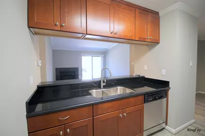8100 Cambridge Street #104, Houston, TX 77054 - Photo 7