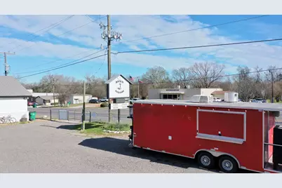 710 S May Street, Madisonville, TX 77864 - Photo 37