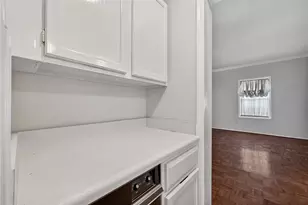 360 Wilcrest Dr, Houston, TX 77042 - Photo 19