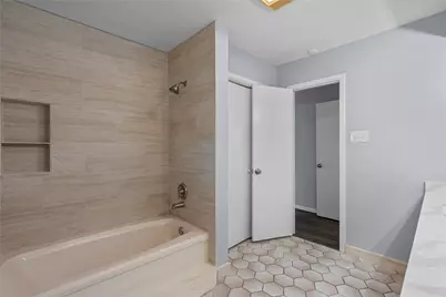 1421 16th Avenue N, Texas City, TX 77590 - Photo 19