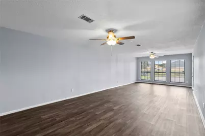 1421 16th Avenue N, Texas City, TX 77590 - Photo 7