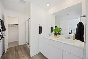 5930 Manning Oaks St, Houston, TX 77091 - Photo 9