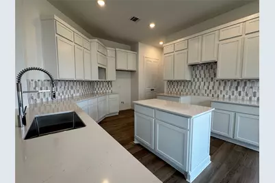 8227 Holly Blue Drive, Rosharon, TX 77583 - Photo 5