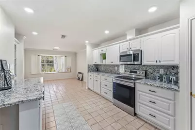 7825 Hughes Ranch Road, Pearland, TX 77581 - Photo 9